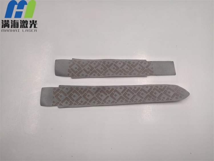 皮革表帶表麵（miàn）激光高難度激光雕花加工