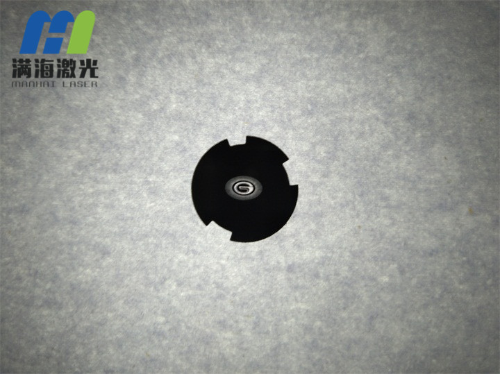 汽（qì）車小玻璃（lí）配件激（jī）光鐳射打（dǎ）標（biāo）