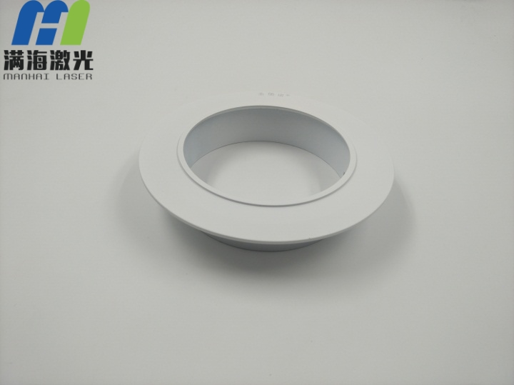 聖堡諾（nuò）燈飾五金製品底（dǐ）座（zuò）激光鐳射冷灰效果